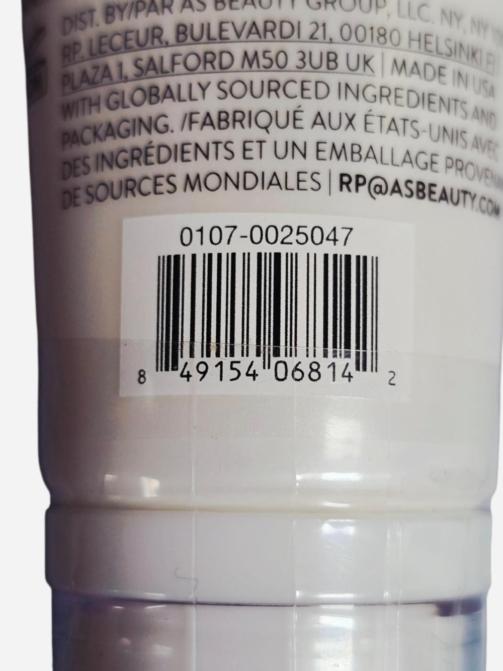 Laura Geller Spackle Skin Perfecting Primer in Clear - Picture 3 of 3